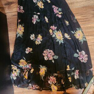 BNWT Vero Moda maxi skirt